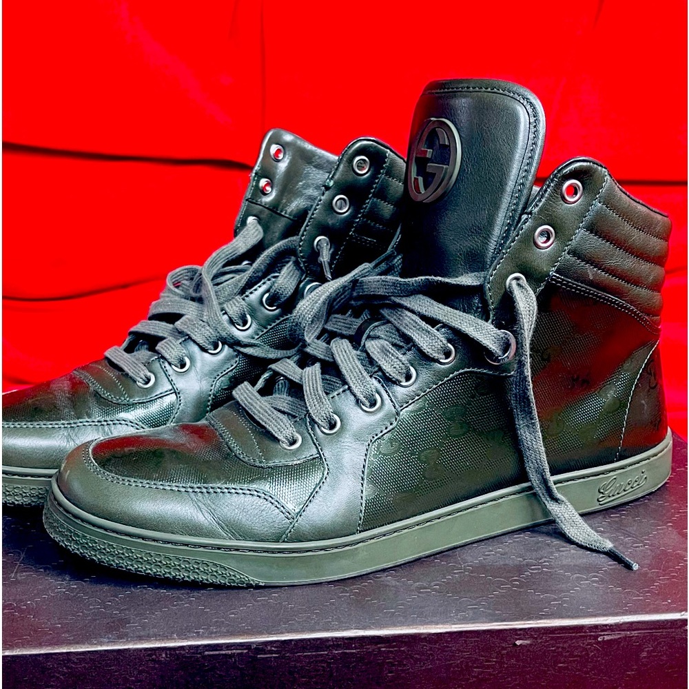 Gucci size g10+ olive colored. About a us size 11.5 or 11